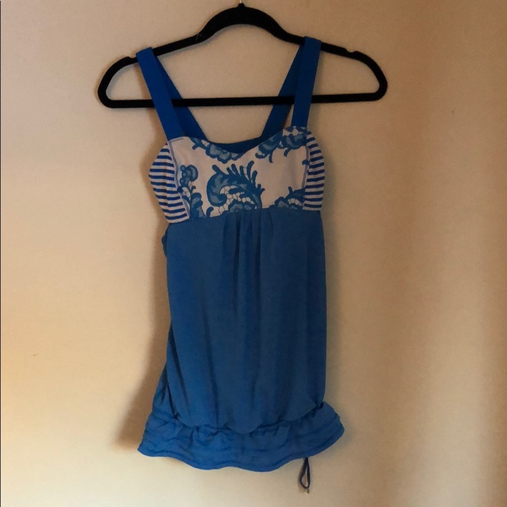 Lululemon size 4 tank